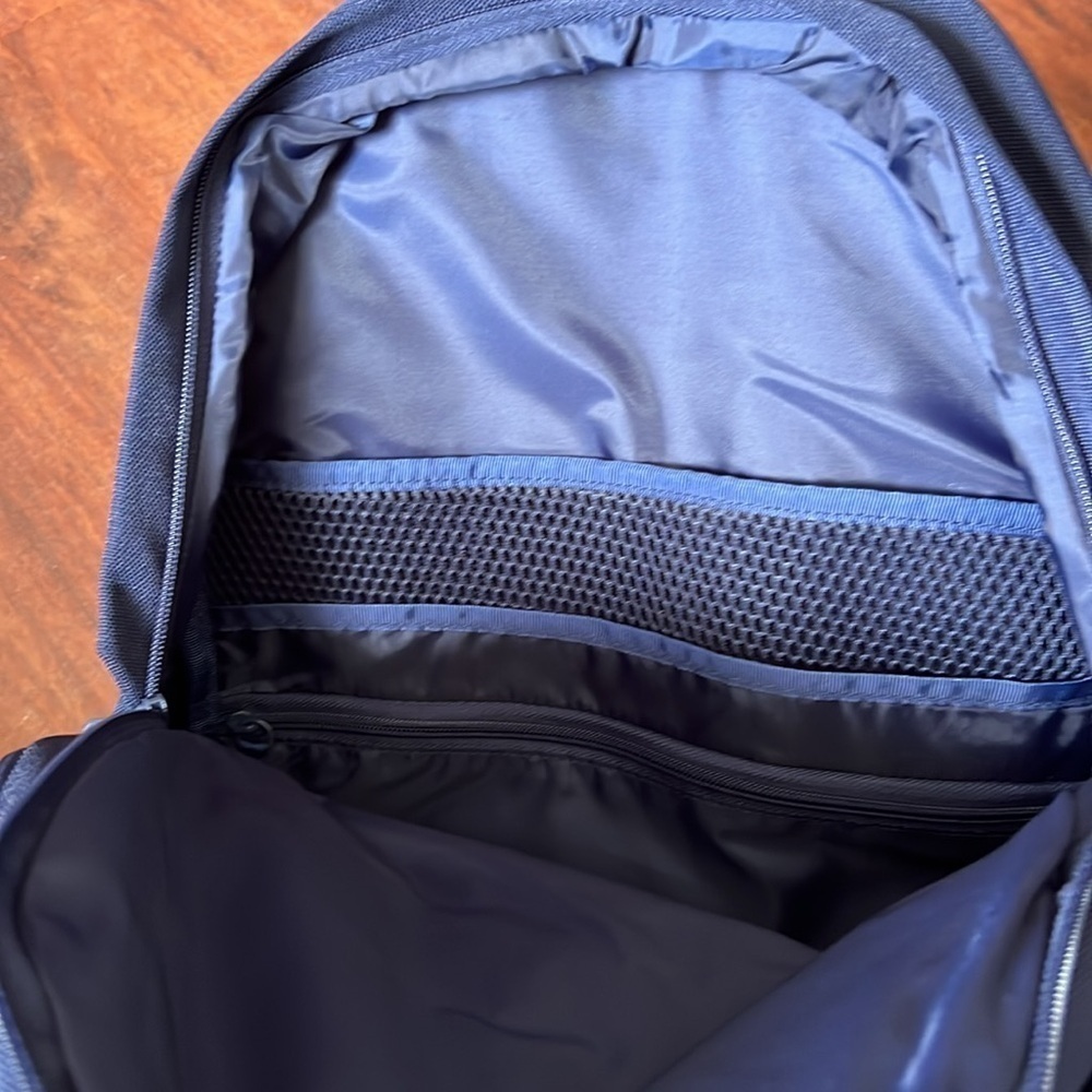 VS Pink Ivy Classic Canvas Backpack in Midnight Navy adjustable polyester zipper - Picture 10 of 10